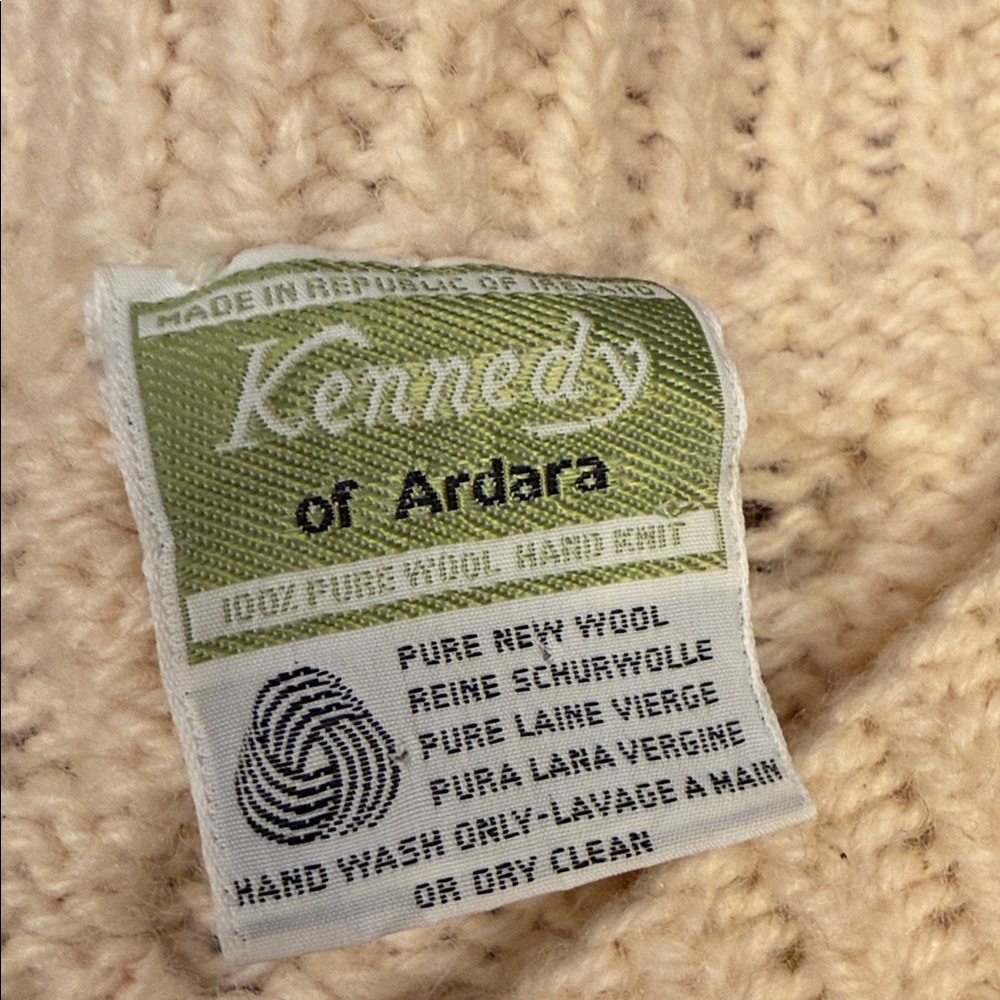 Elegant Cream Cable Knit Cardigan - Picture 2 of 7